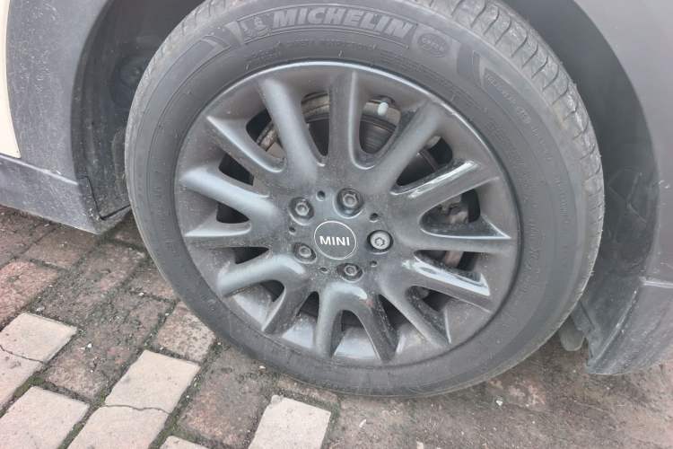 Used MINI 2016 1.5T COOPER Right Front Wheel Hub