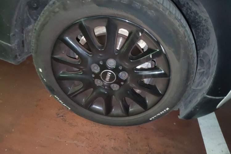 Used MINI 2016 1.5T COOPER Right Front Wheel Hub