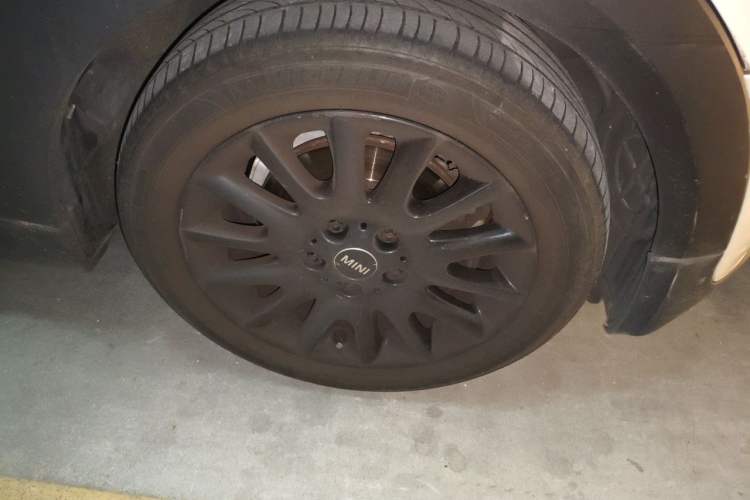 Used MINI 2016 1.2T ONE Pioneer Edition Right Front Wheel Hub