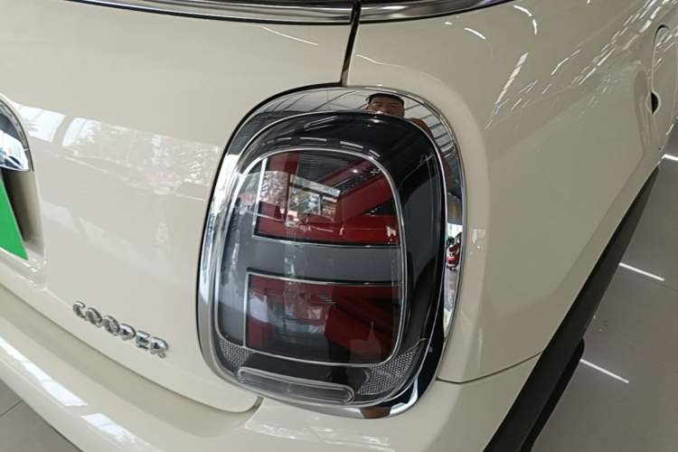 Used MINI 2016 1.2T ONE Pioneer Edition Right Rear Taillight