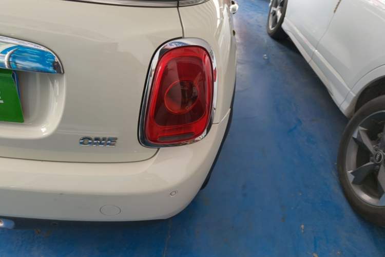 Used MINI 2016 1.2T ONE Five-Door Edition Right Rear Taillight