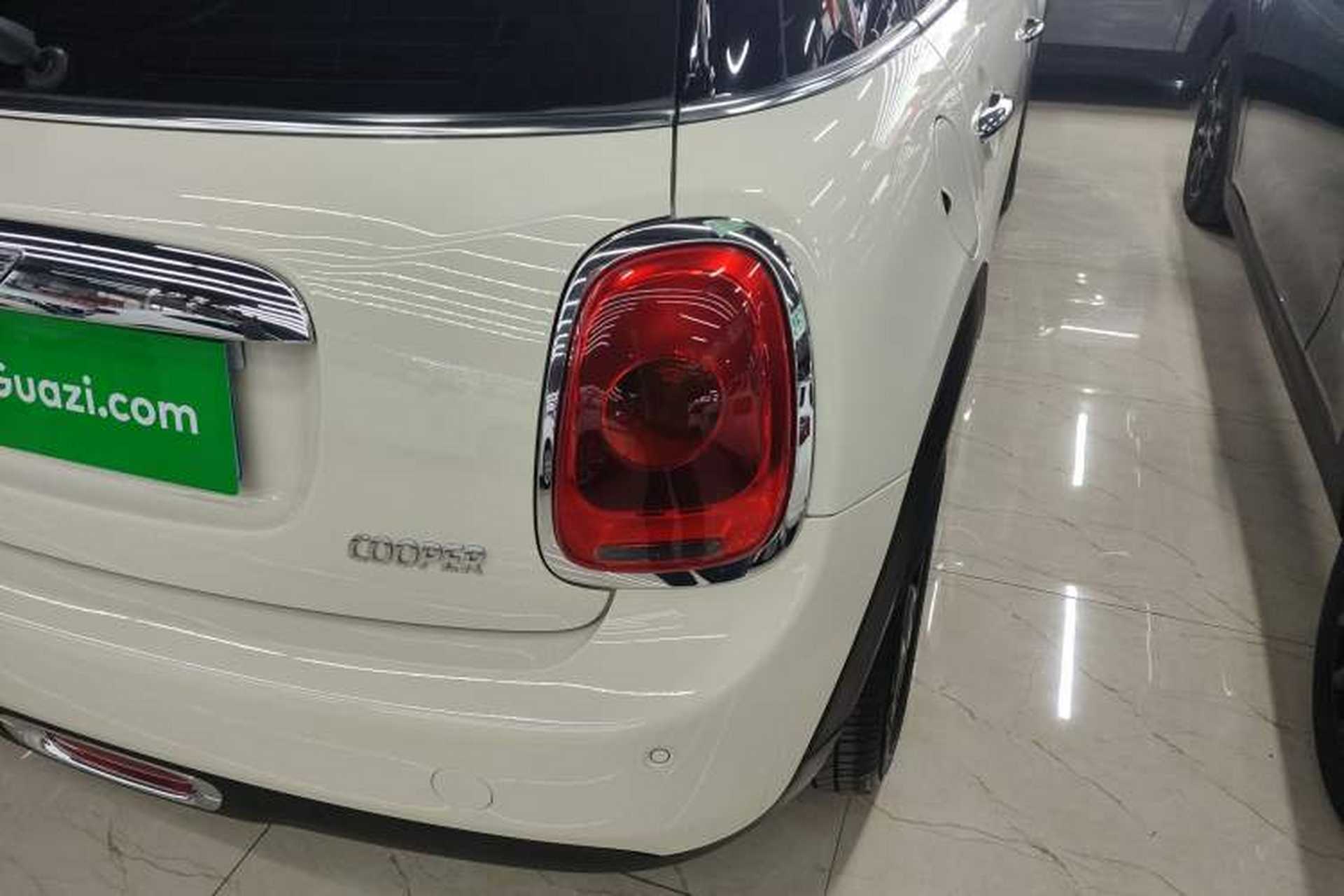 Used MINI 2016 1.5T COOPER Five-Door Edition Right Rear Taillight