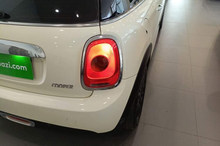 Used MINI 2016 1.5T COOPER Right Rear Taillight