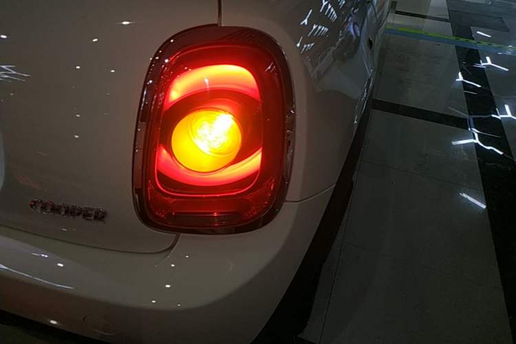 Used MINI 2016 1.5T COOPER Avant-Garde Right Rear Taillight