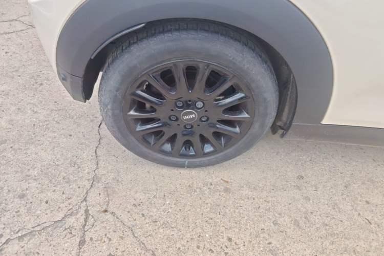 Used MINI 2016 1.5T COOPER Right Rear Wheel Hub