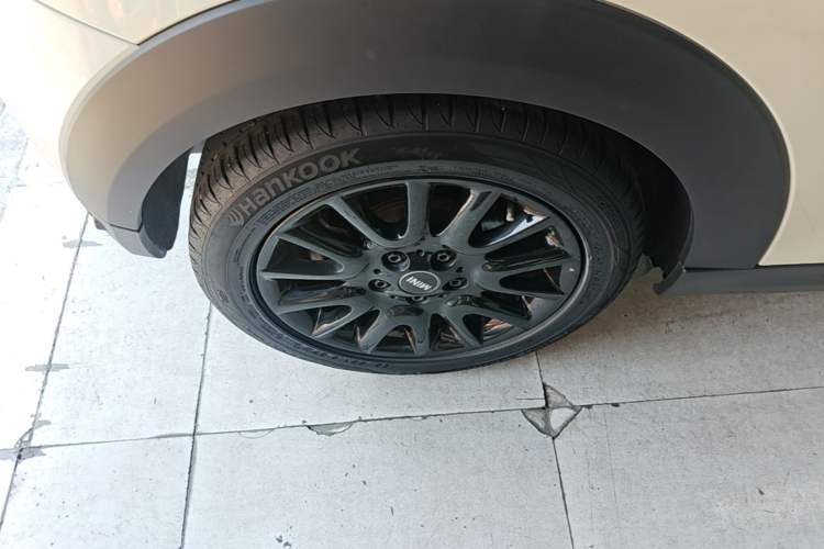 Used MINI 2016 1.2T ONE Pioneer Edition Right Rear Wheel Hub