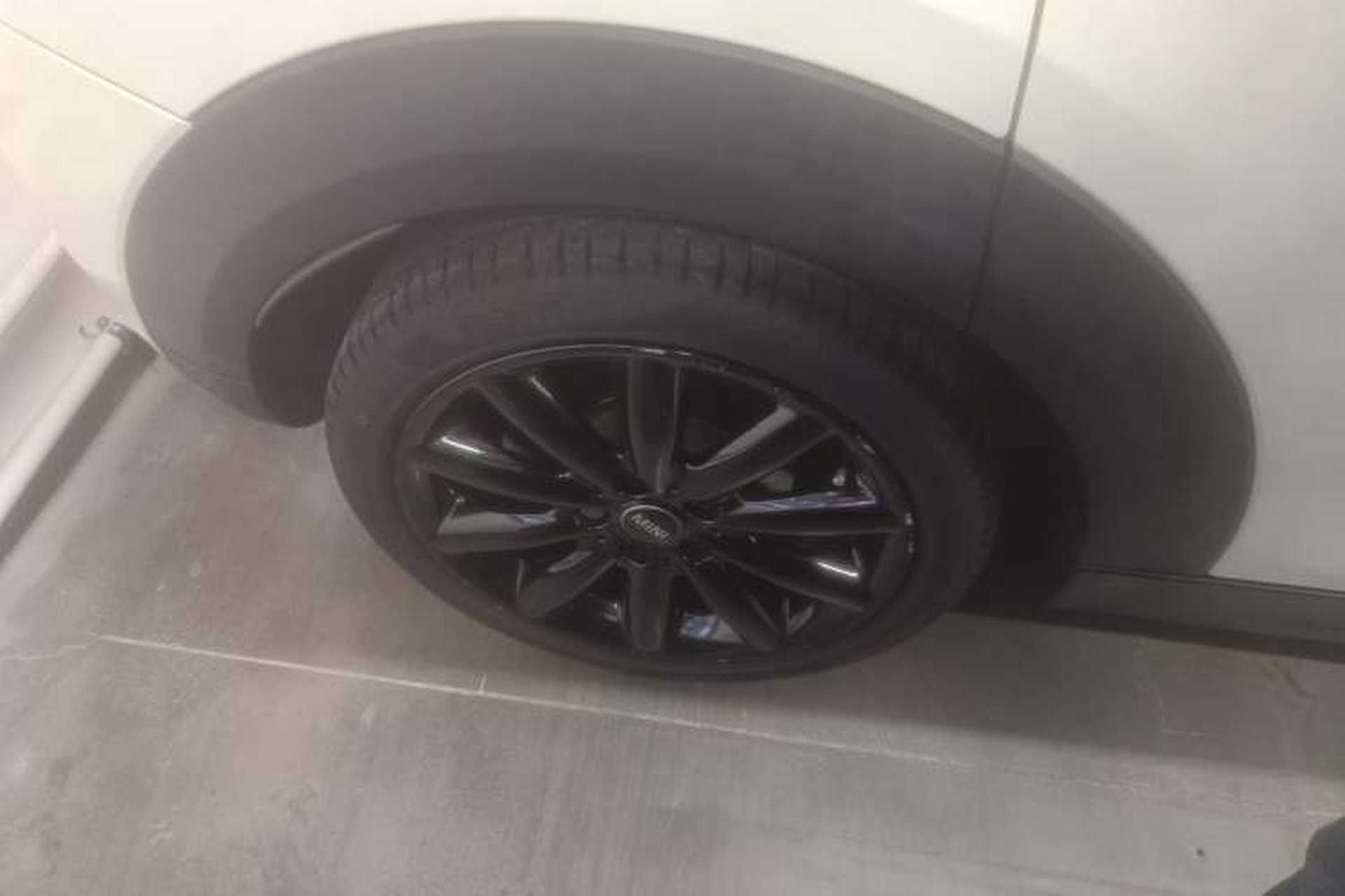 Used MINI 2016 1.5T COOPER Performance Edition 5-door version Right Rear Wheel Hub