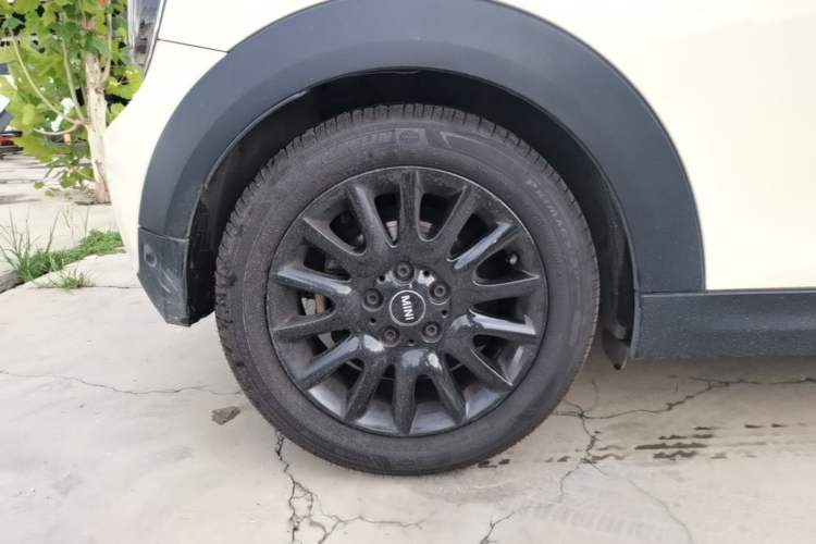 Used MINI 2016 1.2T ONE Pioneer Edition Right Rear Wheel Hub