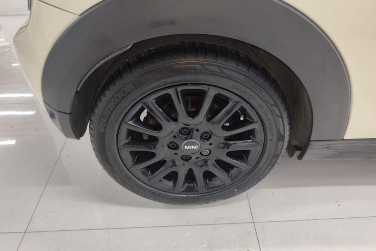 Used MINI 2016 1.5T COOPER Right Rear Wheel Hub