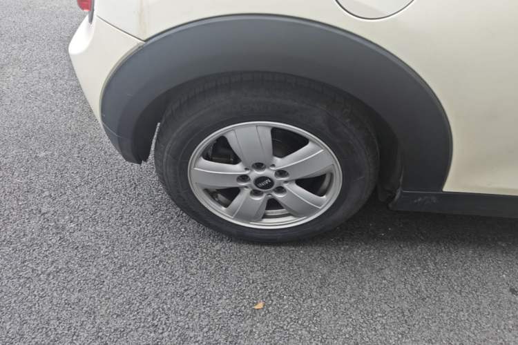 Used MINI 2016 1.2T ONE Right Rear Wheel Hub