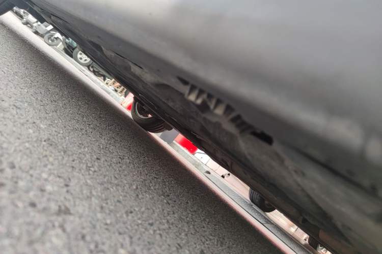 Used MINI 2016 2.0T COOPER S Pioneer Edition Five-Door Model Right Side Sill