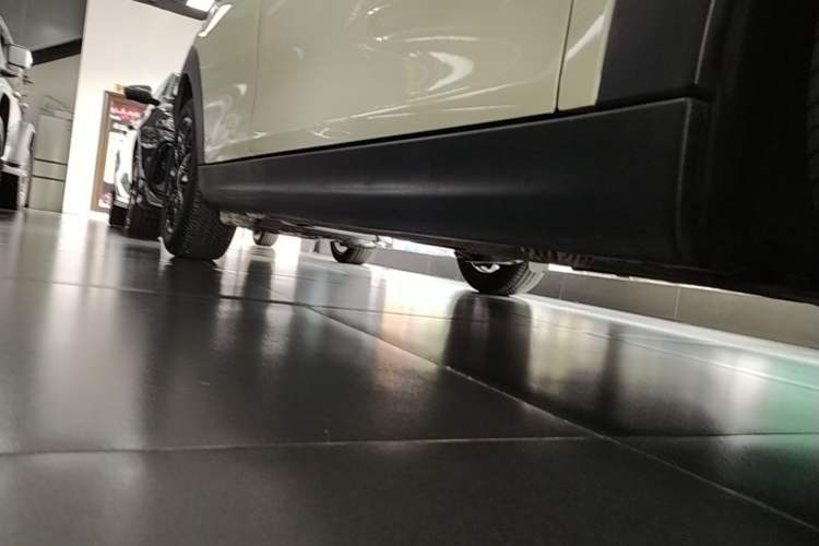 Used MINI 2016 1.5T COOPER Five-Door Edition Right Side Sill
