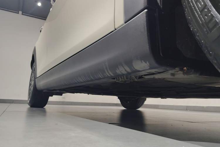 Used MINI 2016 1.5T COOPER Five-Door Edition Right Side Sill