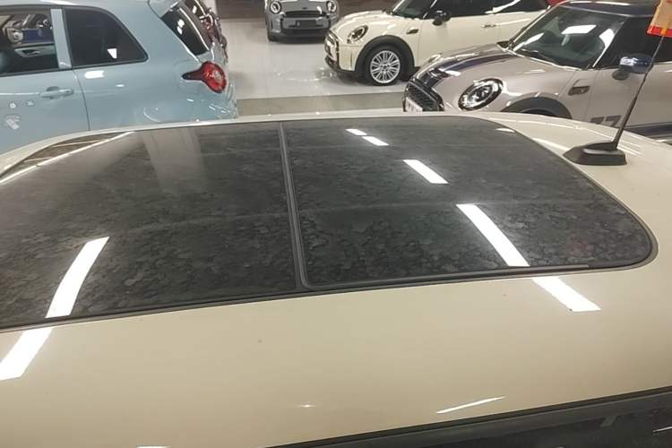 Used MINI 2016 1.2T ONE Pioneer Edition Roof