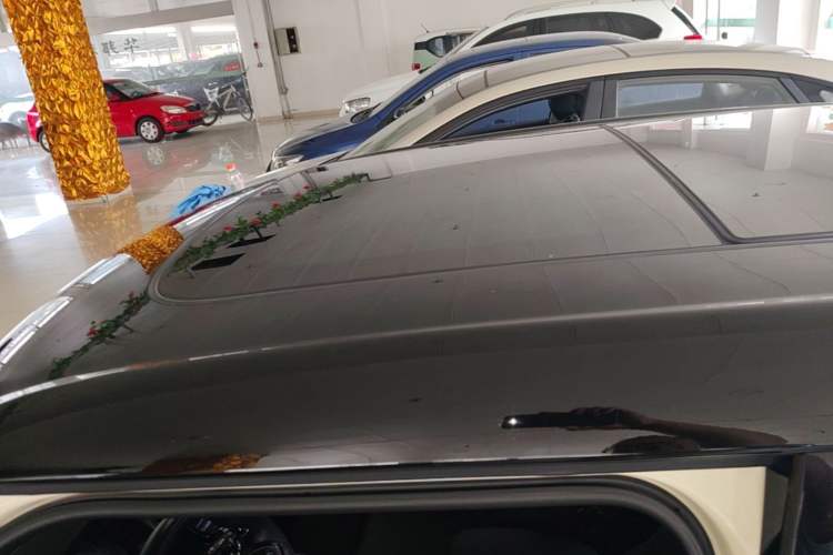 Used MINI 2016 1.5T COOPER Five-Door Edition Roof