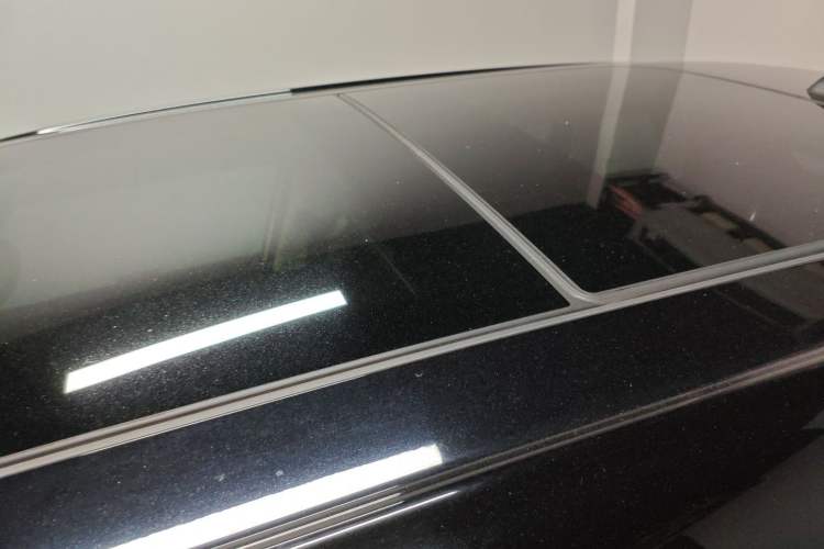 Used MINI 2016 1.5T COOPER Five-Door Edition Roof