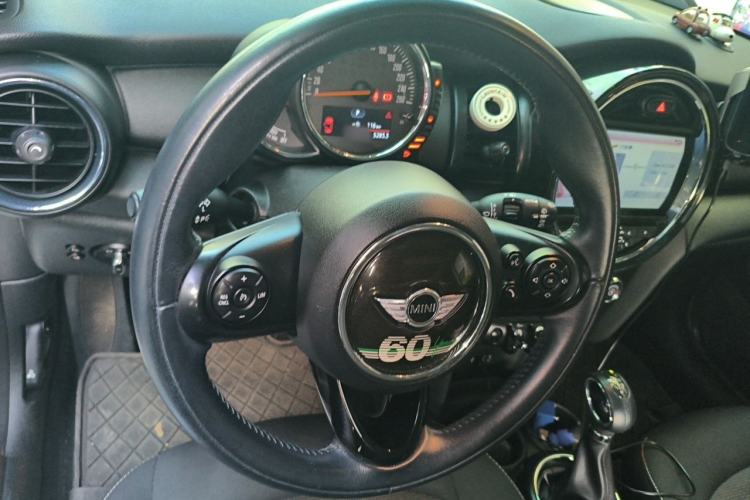 Used MINI 2016 1.2T ONE Pioneer Edition Steering Wheel