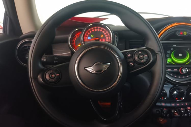 Used MINI 2016 1.5T COOPER Avant-Garde Steering Wheel