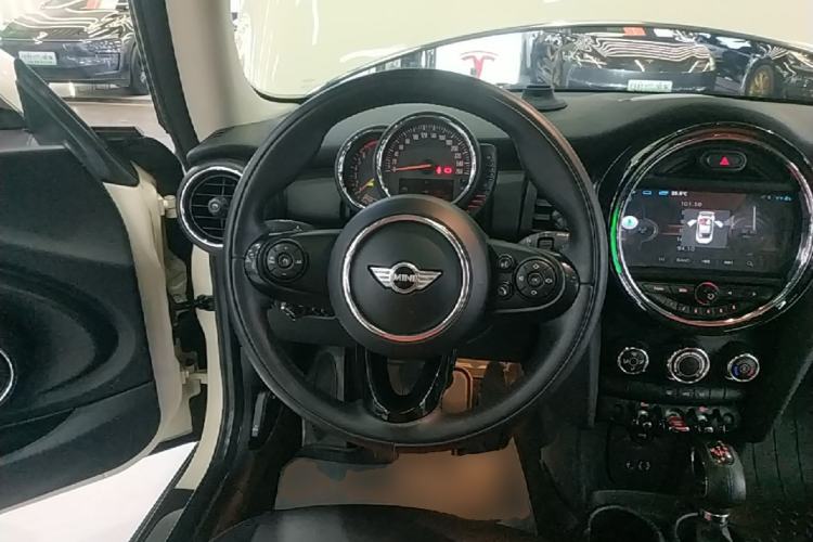 Used MINI 2016 1.2T ONE Pioneer Edition Steering Wheel