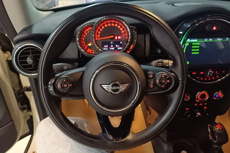 Used MINI 2016 1.2T ONE Pioneer Edition Steering Wheel