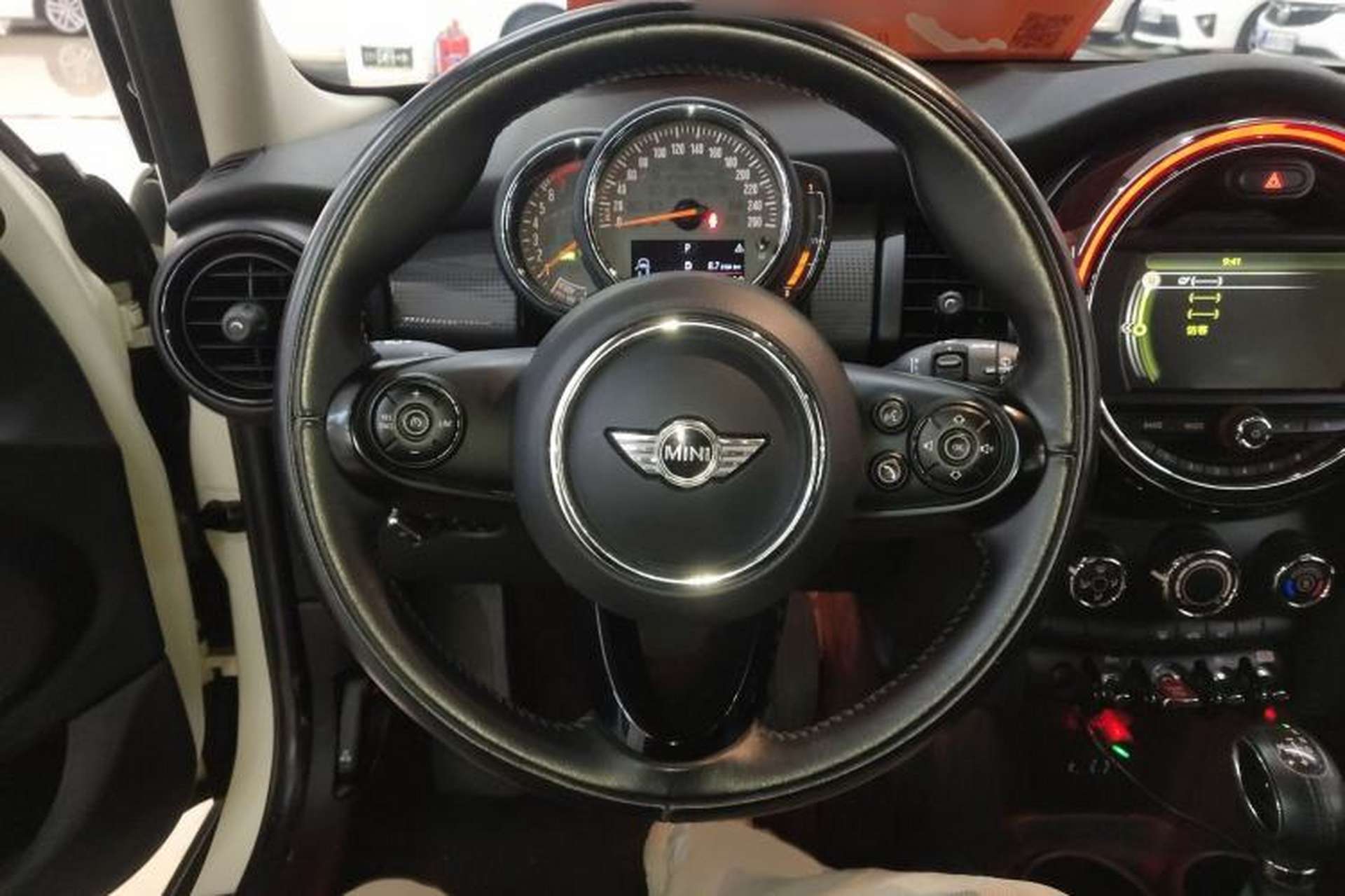 Used MINI 2016 1.5T COOPER Five-Door Edition Steering Wheel