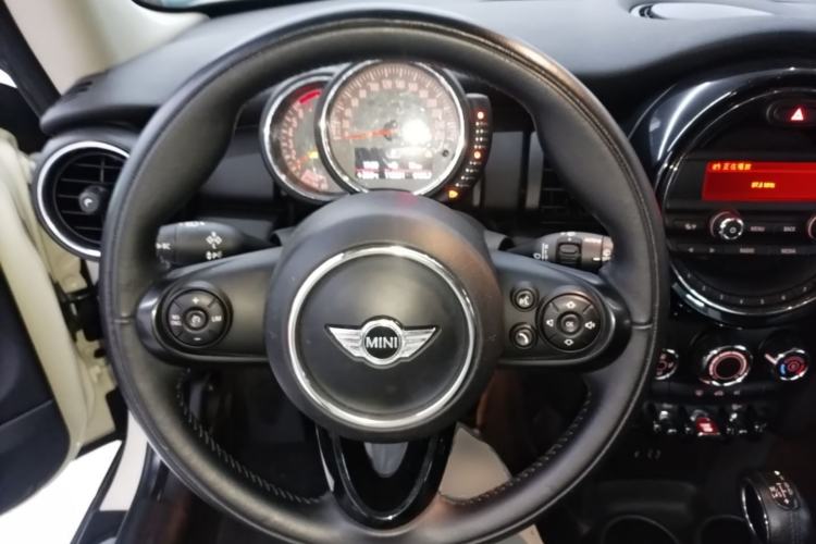 Used MINI 2016 1.2T ONE Pioneer Edition Steering Wheel
