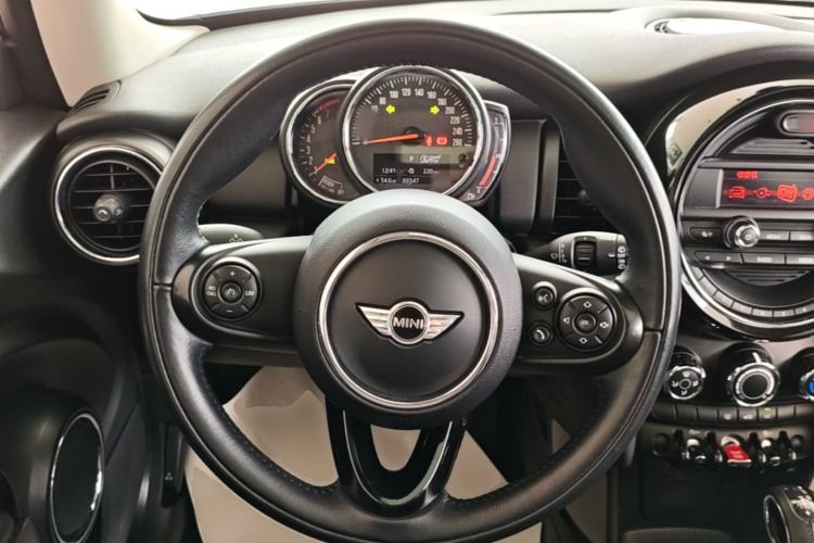 Used MINI 2016 1.2T ONE Pioneer Edition Steering Wheel