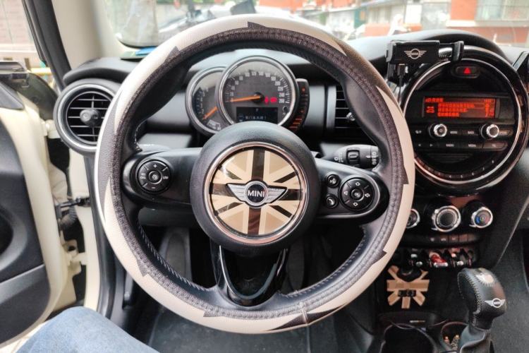 Used MINI 2016 1.2T ONE Pioneer Edition Steering Wheel