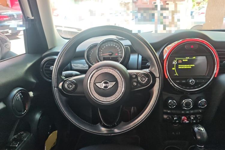 Used MINI 2016 1.5T COOPER Five-Door Edition Steering Wheel