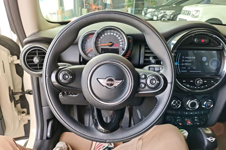Used MINI 2016 1.2T ONE Pioneer Edition Steering Wheel