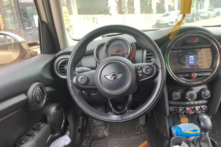 Used MINI 2016 1.2T ONE Pioneer Edition Five-Door Version Steering Wheel