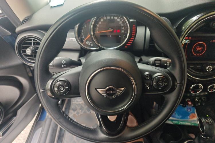 Used MINI 2016 1.5T COOPER Avant-Garde Steering Wheel