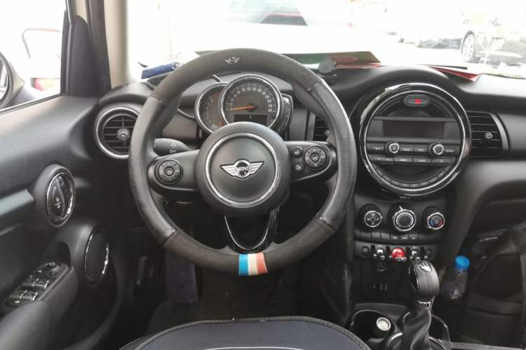 Used MINI 2016 1.2T ONE Pioneer Edition Five-Door Version Steering Wheel