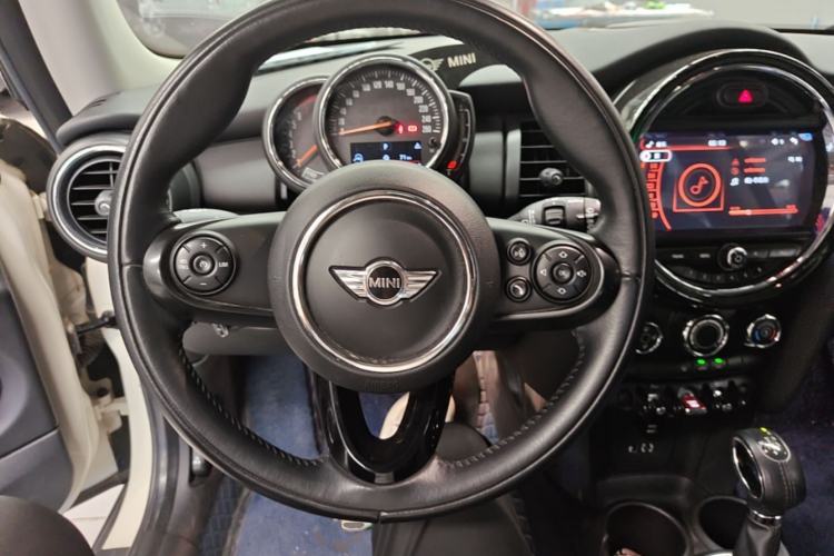 Used MINI 2016 1.2T ONE Pioneer Edition Steering Wheel