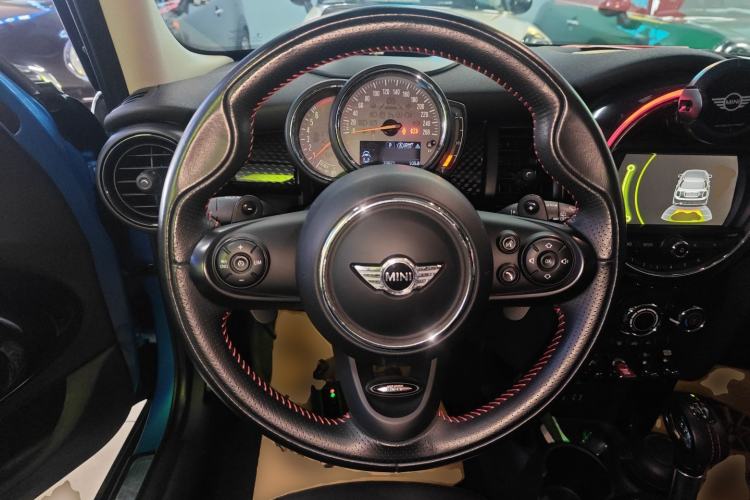 Used MINI 2016 2.0T COOPER S Five-Door Edition Steering Wheel