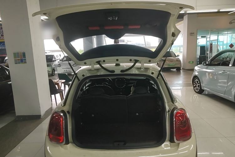 Used MINI 2016 1.2T ONE Pioneer Edition Trunk