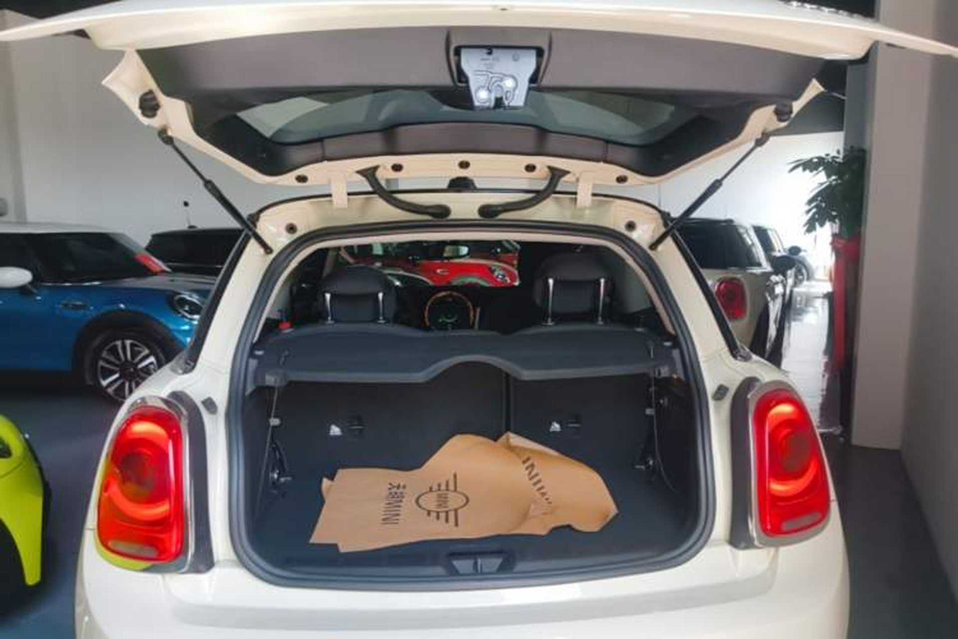 Used MINI 2016 1.5T COOPER Avant-Garde Trunk