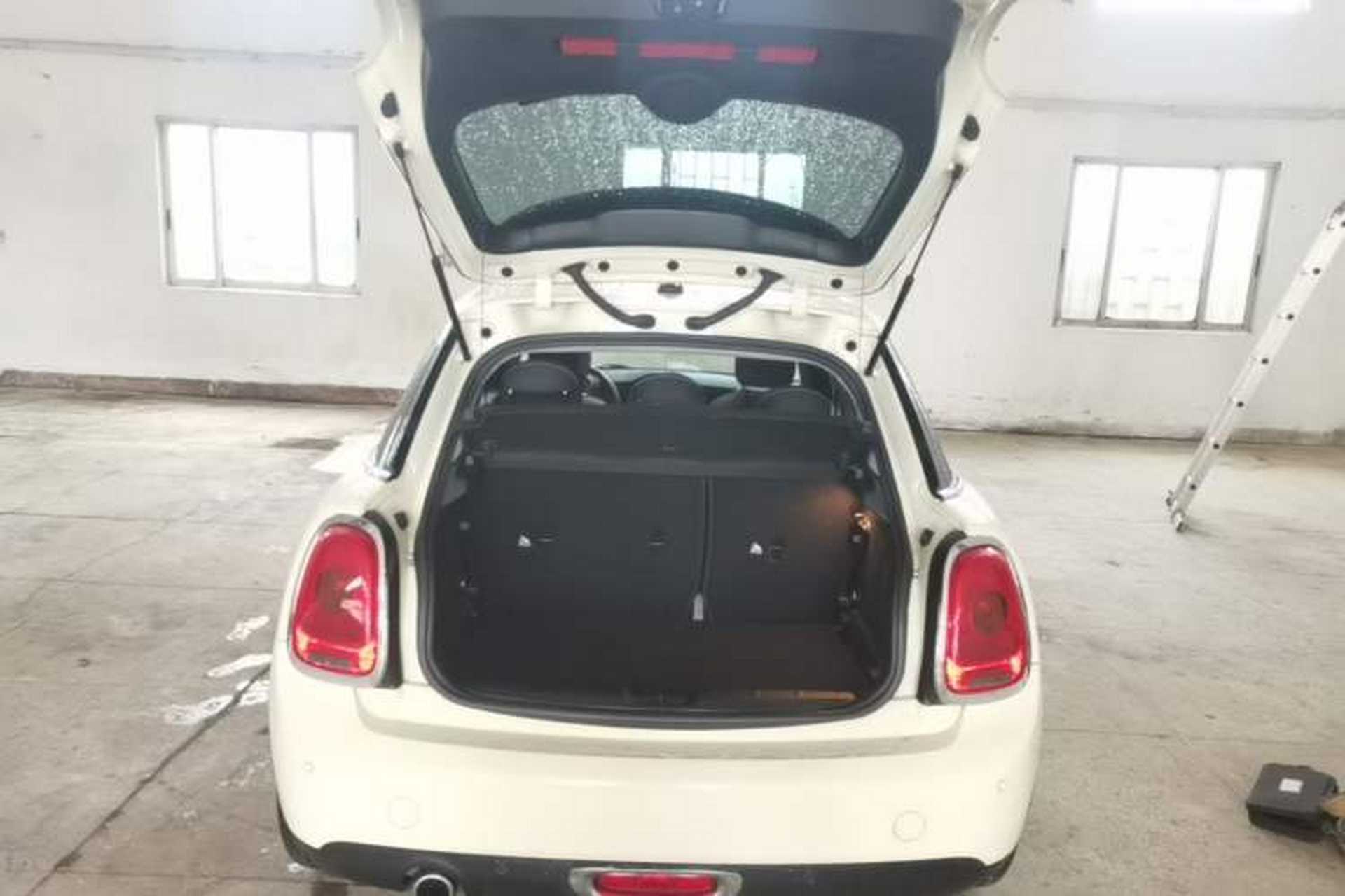Used MINI 2016 1.2T ONE Pioneer Edition Five-Door Version Trunk