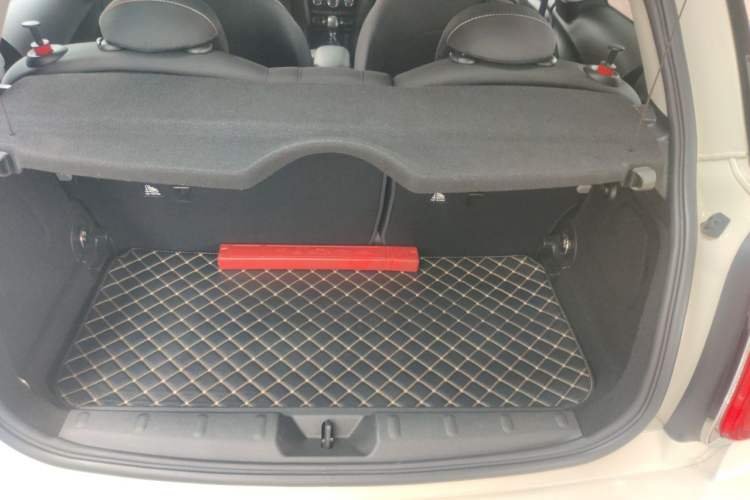 Used MINI 2016 1.2T ONE Pioneer Edition Trunk