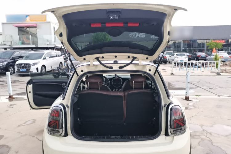 Used MINI 2016 1.2T ONE Pioneer Edition Trunk