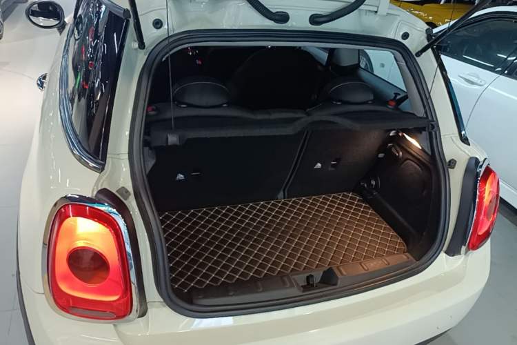 Used MINI 2016 1.2T ONE Pioneer Edition Trunk