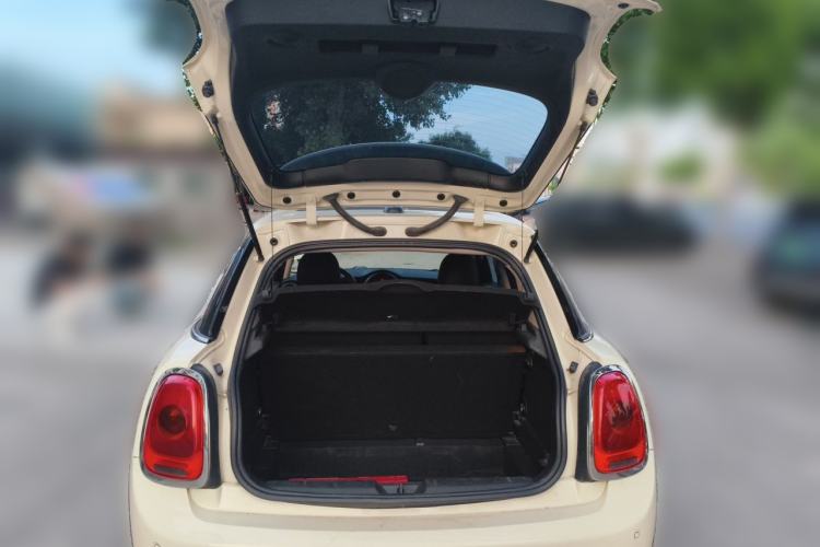 Used MINI 2016 1.2T ONE Five-Door Edition Trunk