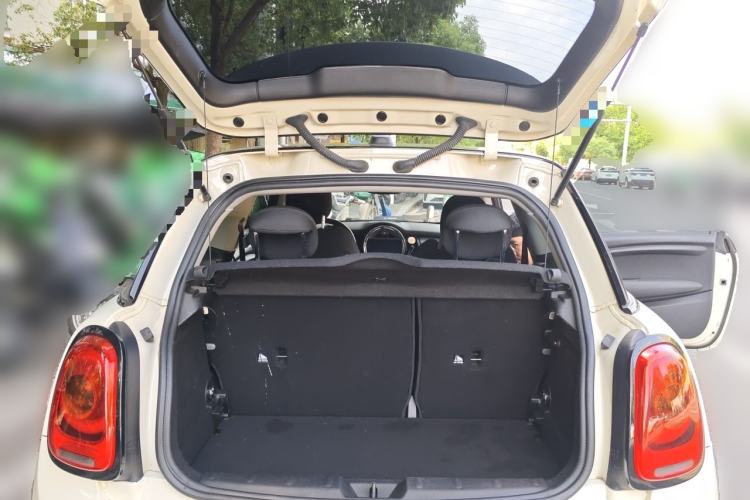 Used MINI 2016 1.5T COOPER Avant-Garde Trunk