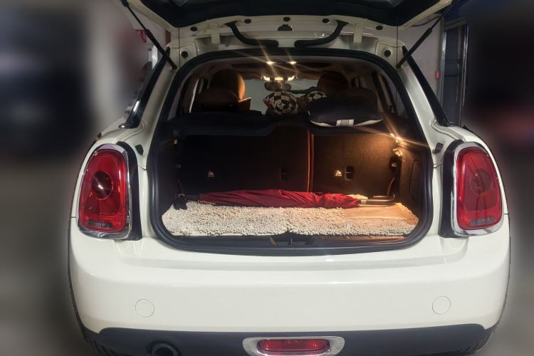 Used MINI 2016 1.2T ONE Five-Door Edition Trunk