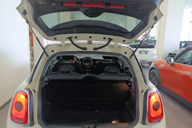 Used MINI 2016 1.5T COOPER Trunk