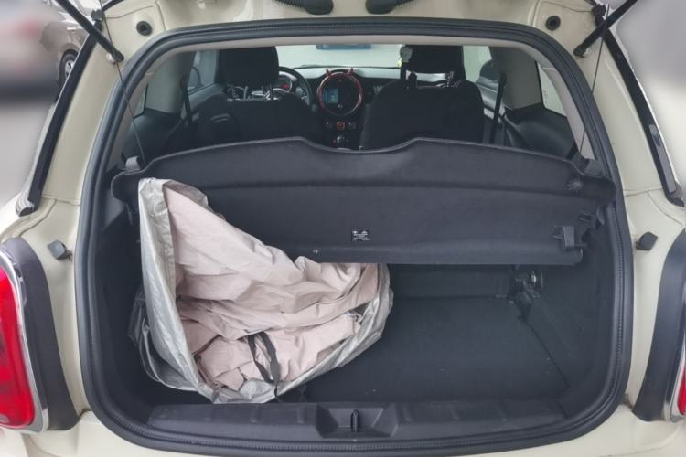 Used MINI 2016 1.5T COOPER Avant-Garde Trunk