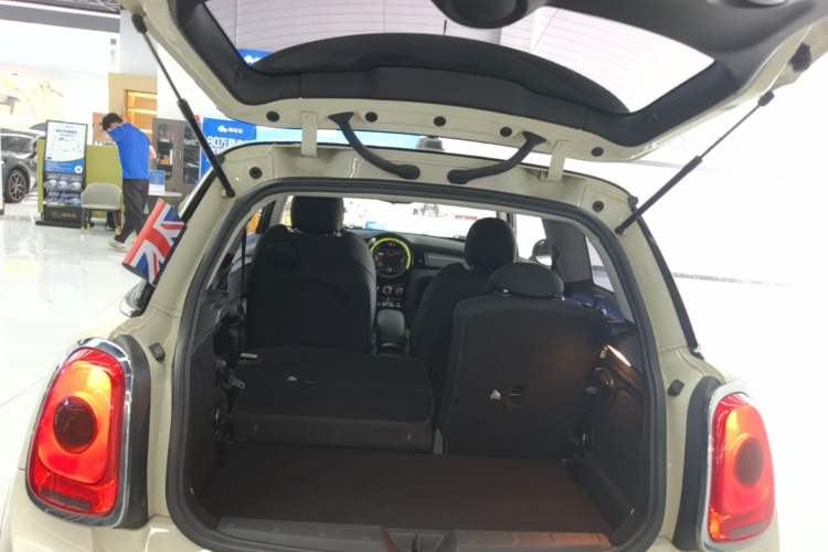 Used MINI 2016 1.5T COOPER Trunk