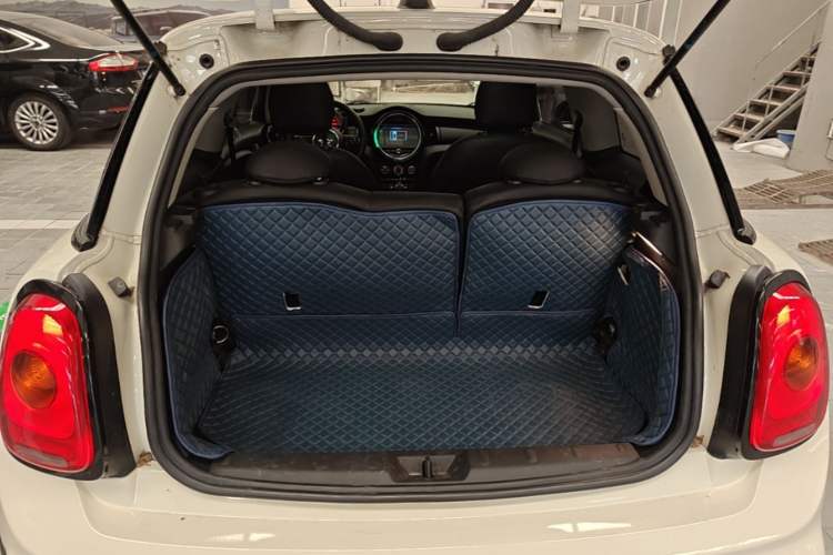 Used MINI 2016 1.2T ONE Pioneer Edition Trunk