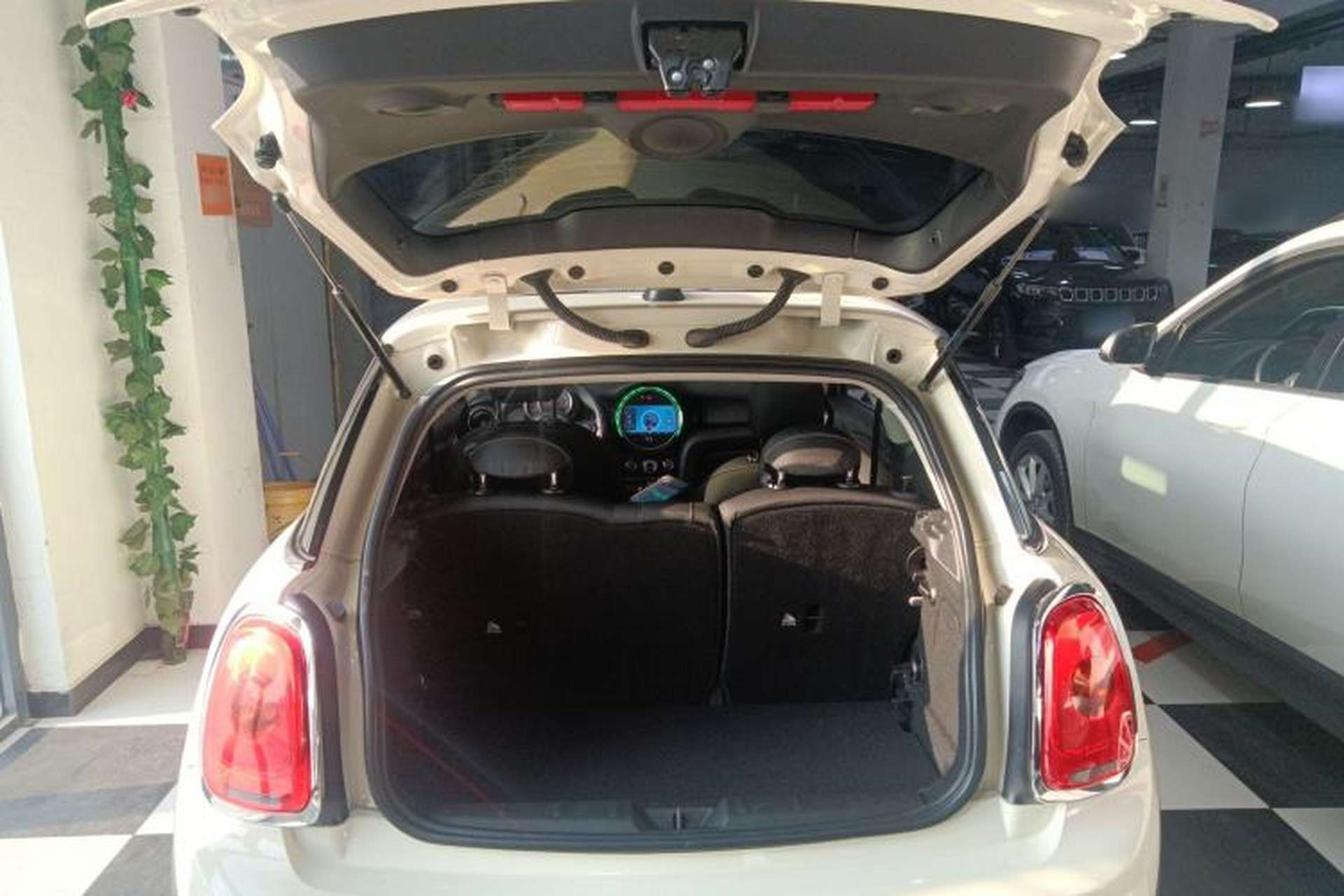 Used MINI 2016 1.2T ONE Pioneer Edition Trunk