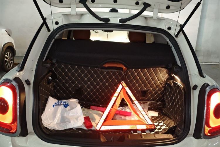 Used MINI 2016 1.2T ONE Pioneer Edition Trunk